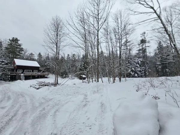 $415,000 | 3034 Route 11 Londonderry Vt 05148, Londonderry, VT 05148