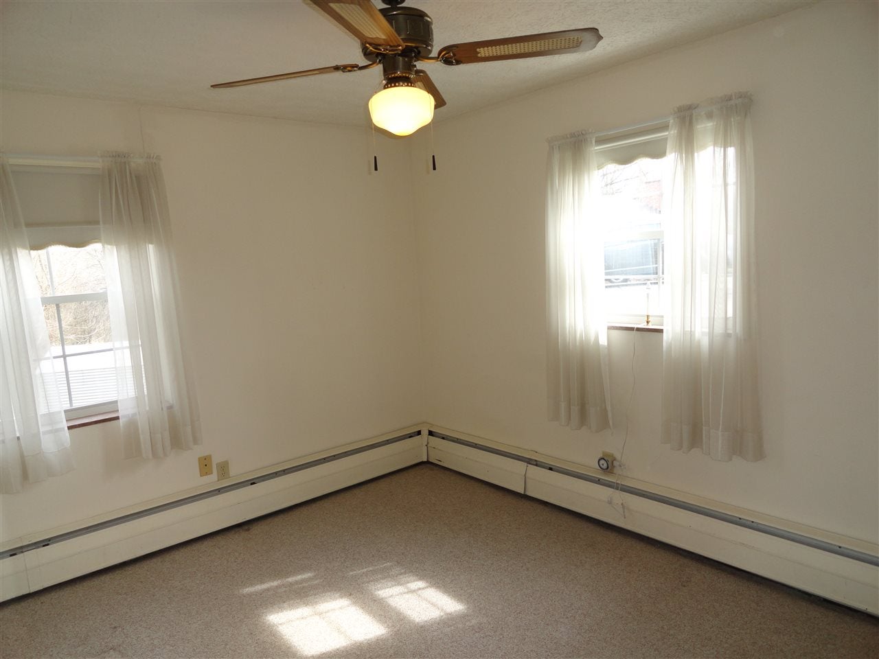 2874 Roseneath Road Huntington, WV 25705 - Photo 12 of 27 Gallery Image 12