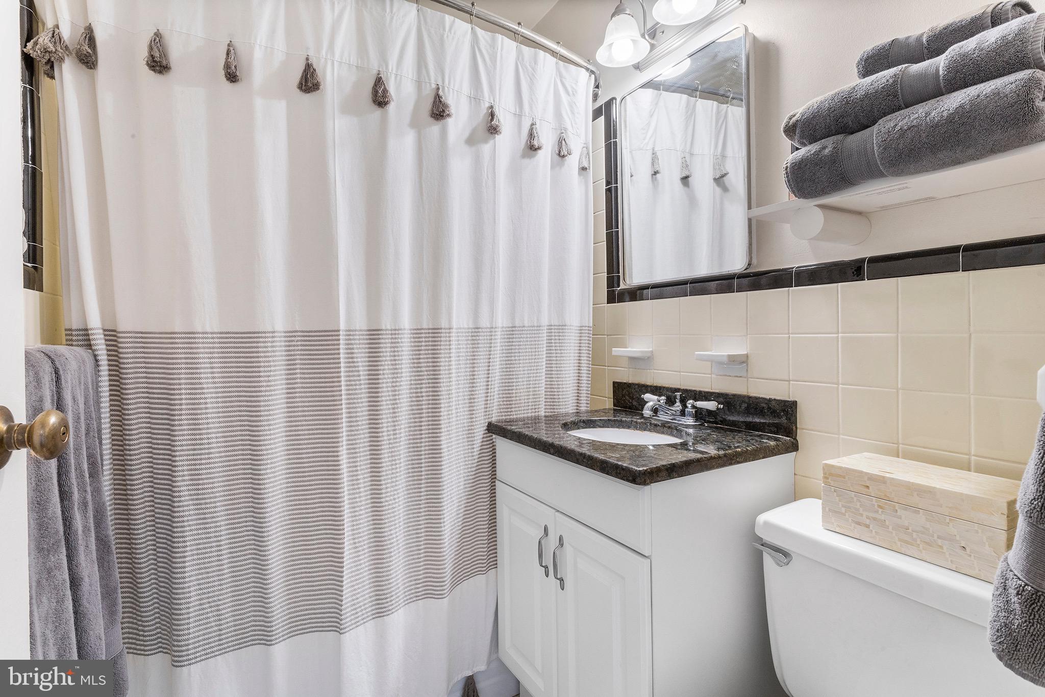 1806 Rittenhouse Square, Unit 2103 Philadelphia, PA 19103 - Photo 25 of 30 Gallery Image 25