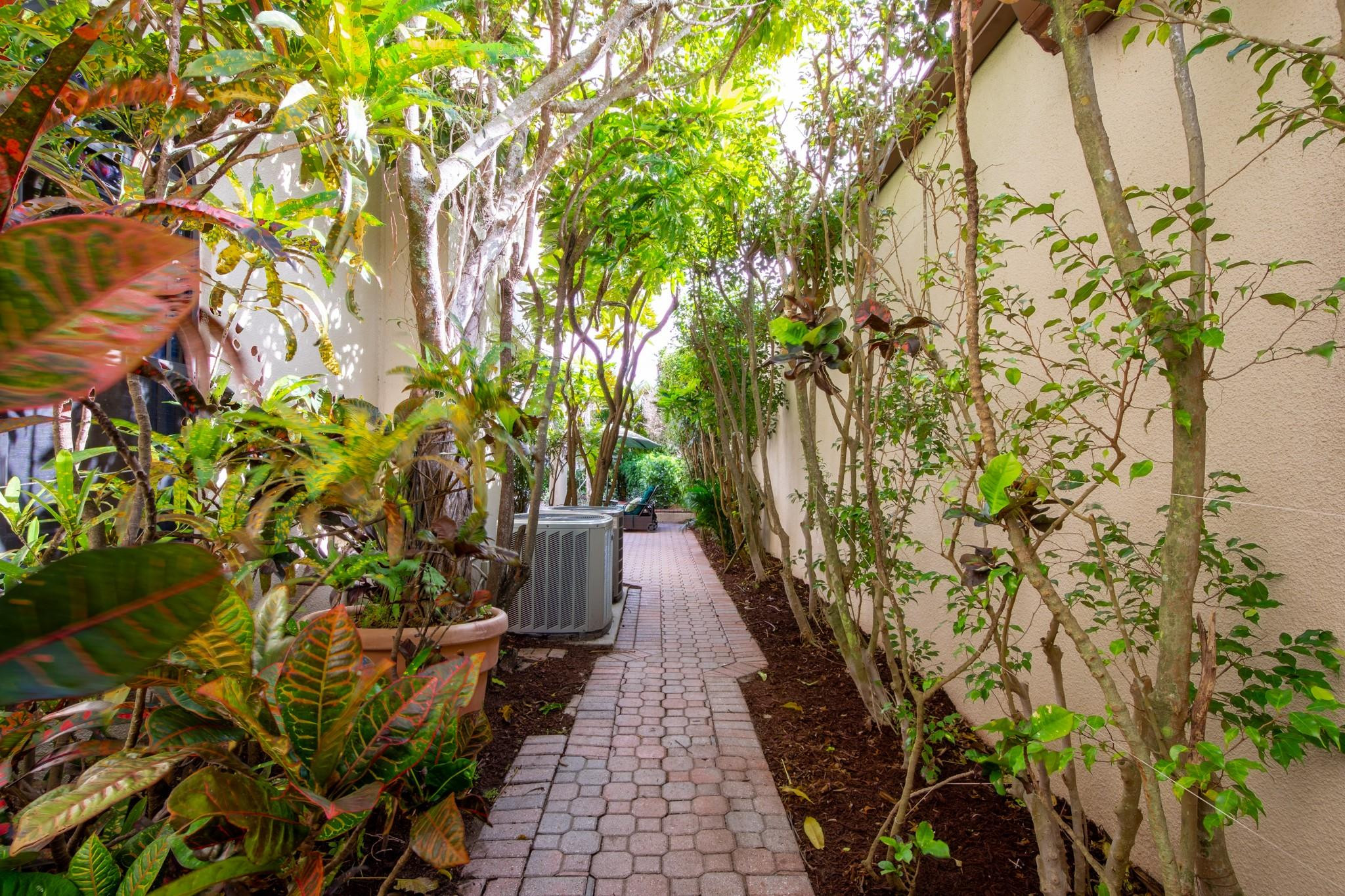 23368 Mirabella Circle South Boca Raton, FL 33433 - Photo 43 of 48 Photo 43