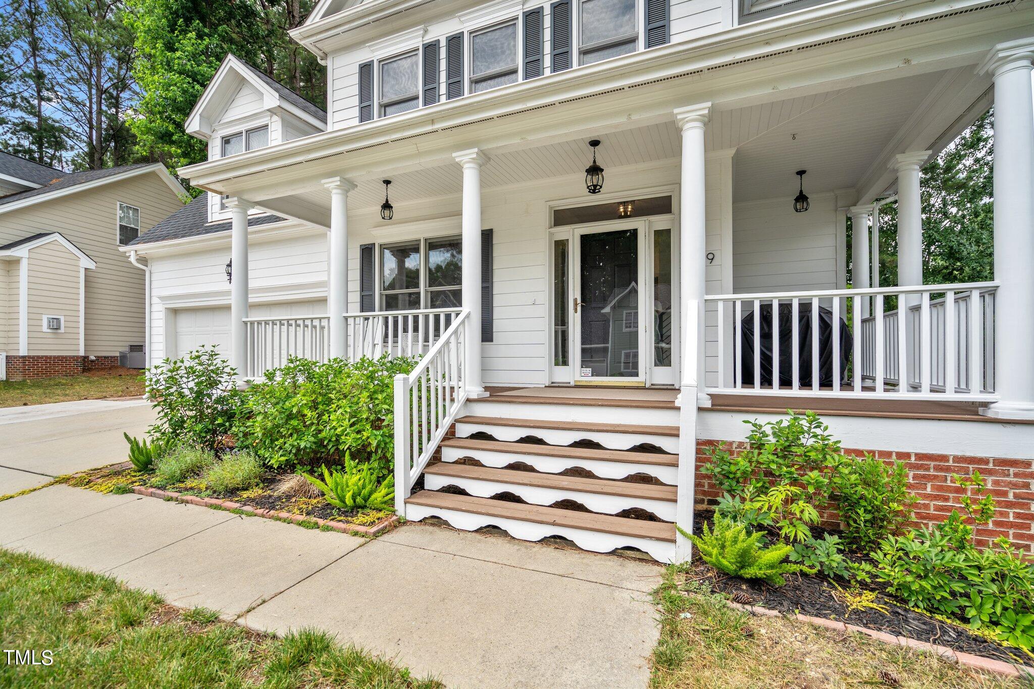 109 Rushing Wind Way Apex, NC 27502 - Photo 4 of 56 34-web-or-mls-_NFP3701