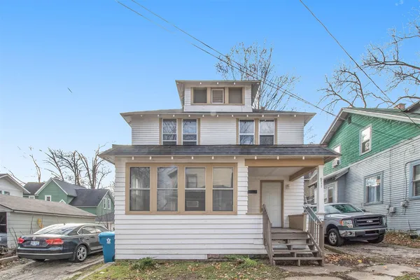 $154,900 | 911 West Vine Street, Kalamazoo, MI 49008