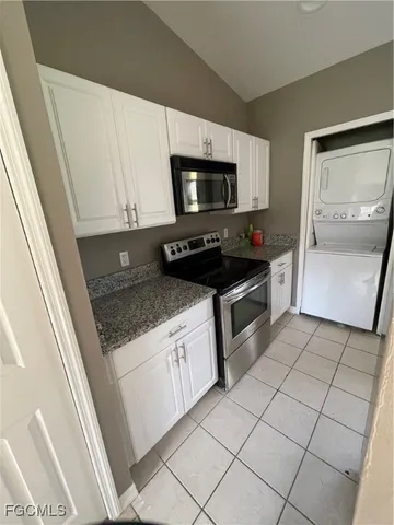 $1,600 | 4718 28th Street Southwest, Lehigh Acres, FL 33973