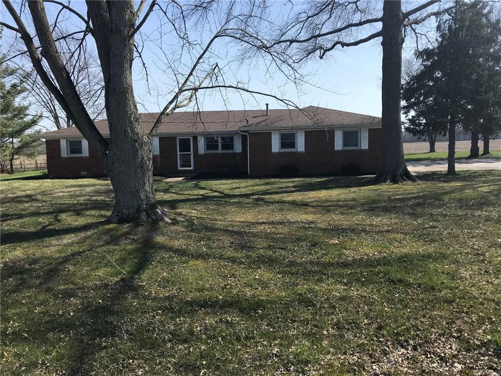 433 Weber Road Greenfield, IN 46140 - Photo 2 of 28 Gallery Image 2