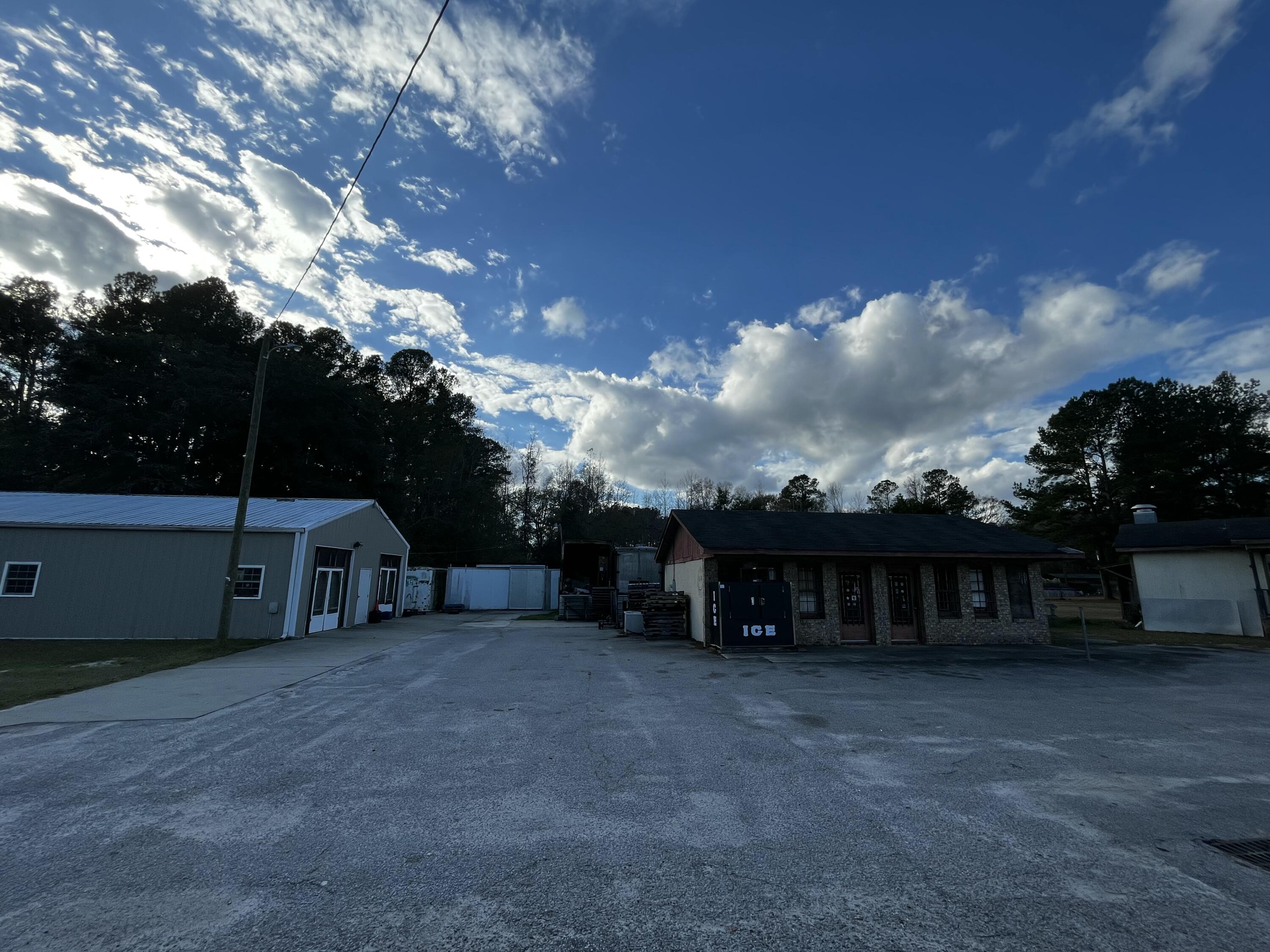 12703 Low Country Highway Ruffin, SC 29475 - Photo 20 of 23 5 (10)