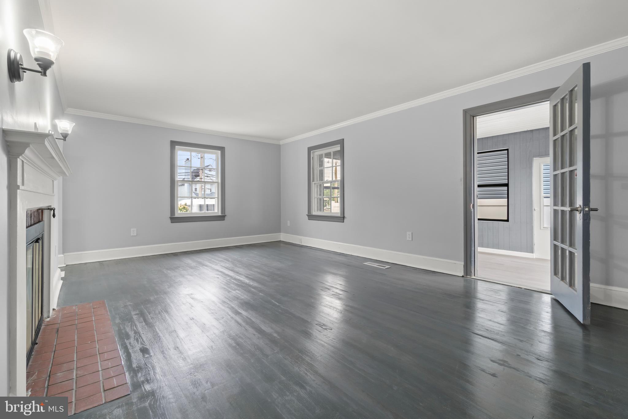 910 South Fairview Street Riverside, NJ 08075 - Photo 5 of 38