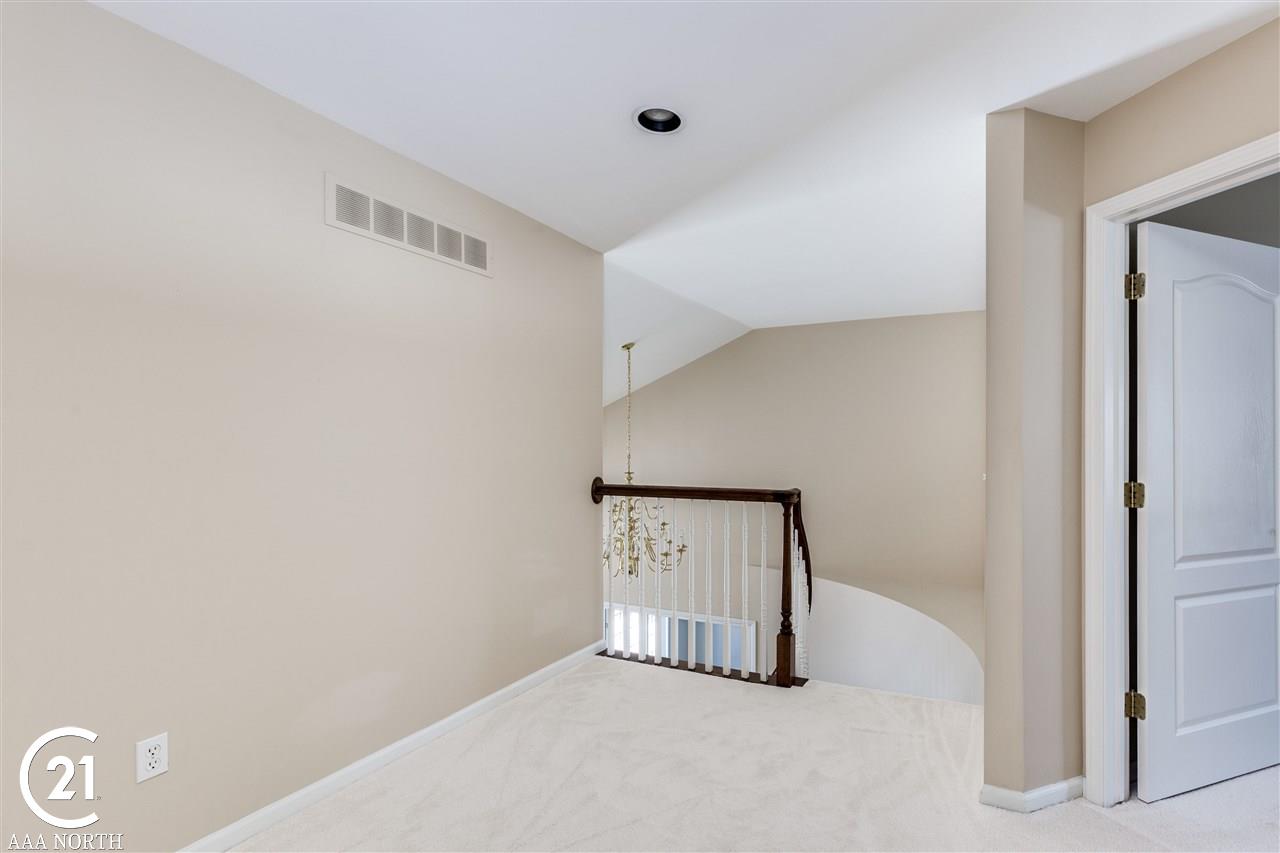 1903 Blue Grass Drive Rochester, MI 48306 - Photo 34 of 43 31315025-33.JPG