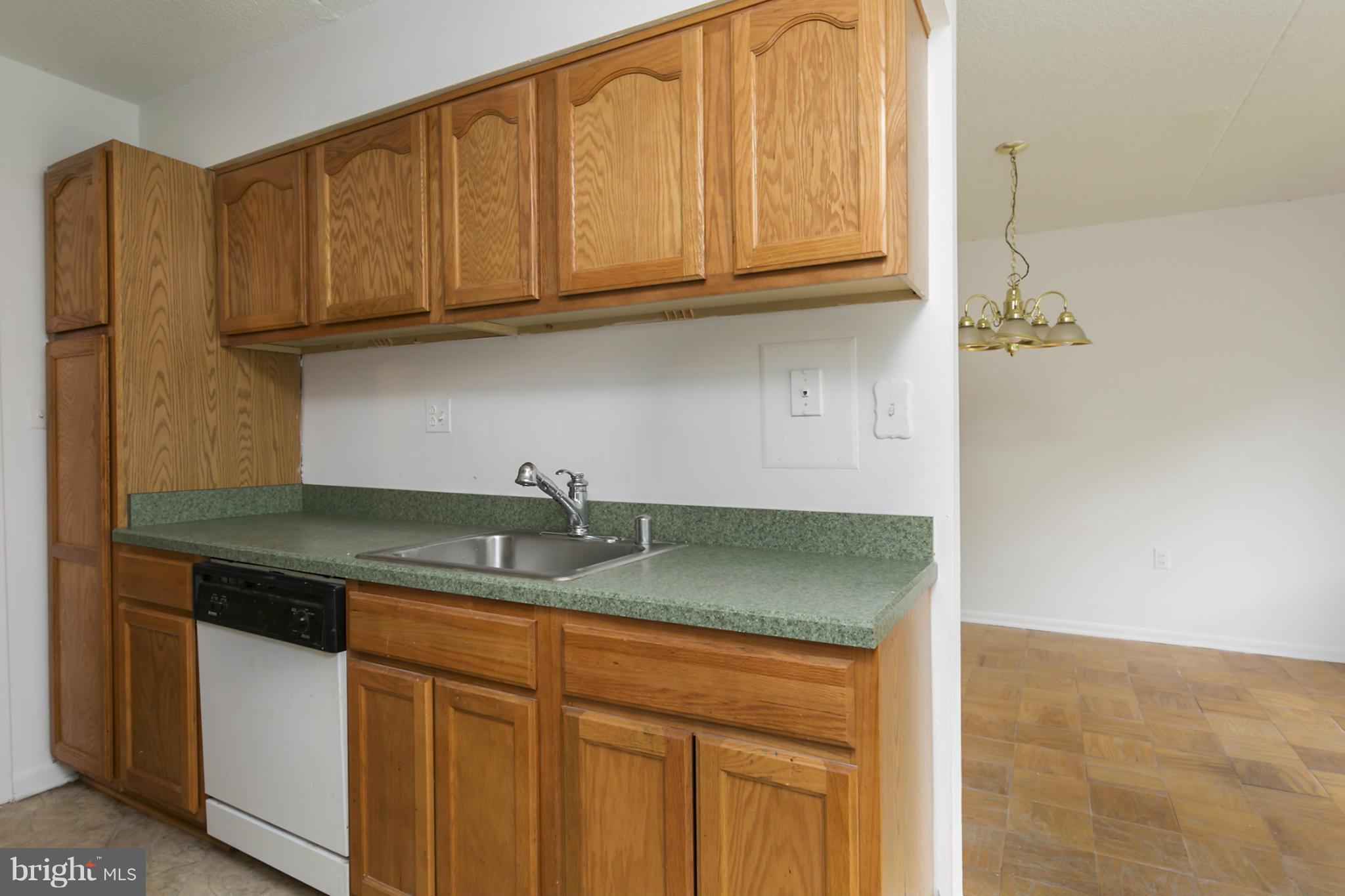 5232 West Running Brook Road, Unit 202 Columbia, MD 21044 - Photo 8 of 21 Kitchen