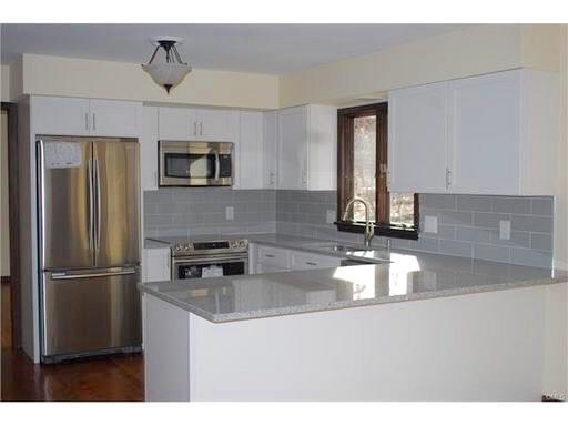 19 Satterlee Road New Fairfield, CT 06812 - Photo 1 of 1 Kitchen