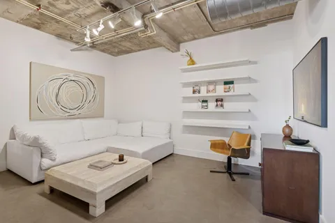 $919,500 | 525 North 3rd Street, Unit 306, Minneapolis, MN 55401