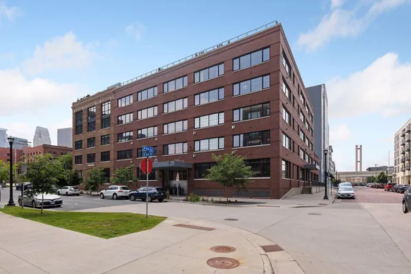$919,500 | 525 North 3rd Street, Unit 306, Minneapolis, MN 55401