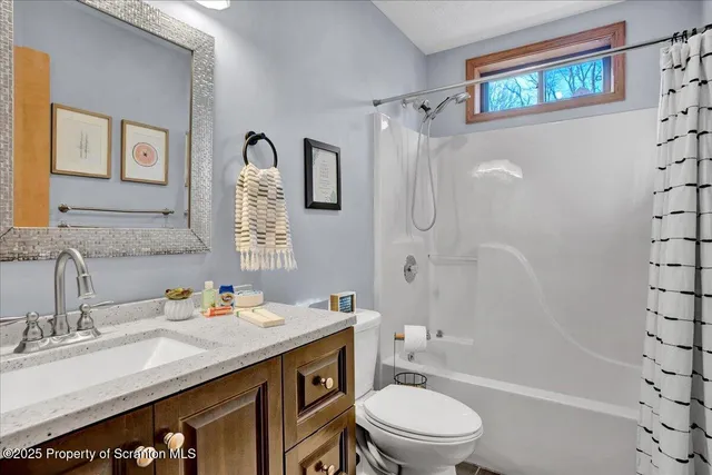 $324,900 | 122 Big Bass Drive, Gouldsboro, PA 18424