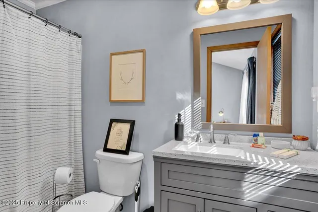 $324,900 | 122 Big Bass Drive, Gouldsboro, PA 18424