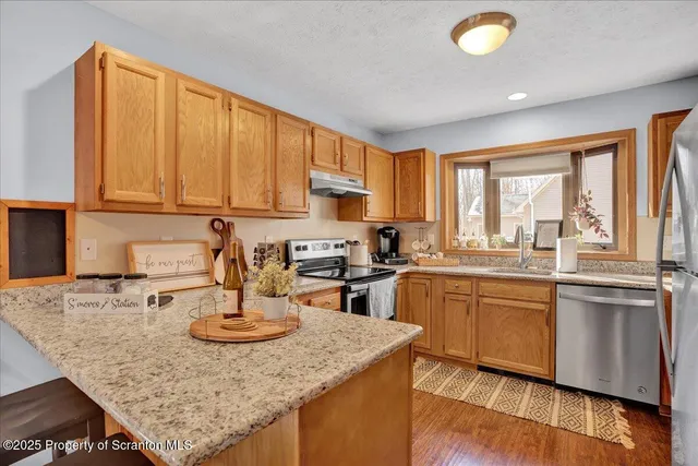 $324,900 | 122 Big Bass Drive, Gouldsboro, PA 18424