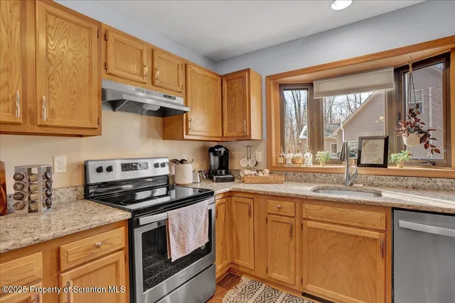 $324,900 | 122 Big Bass Drive, Gouldsboro, PA 18424