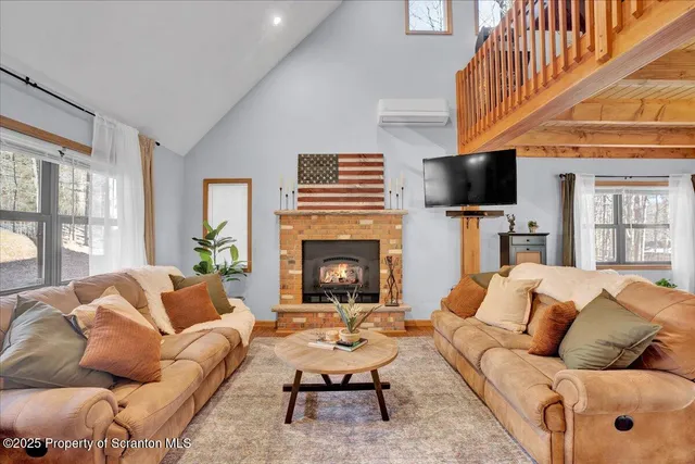 $324,900 | 122 Big Bass Drive, Gouldsboro, PA 18424