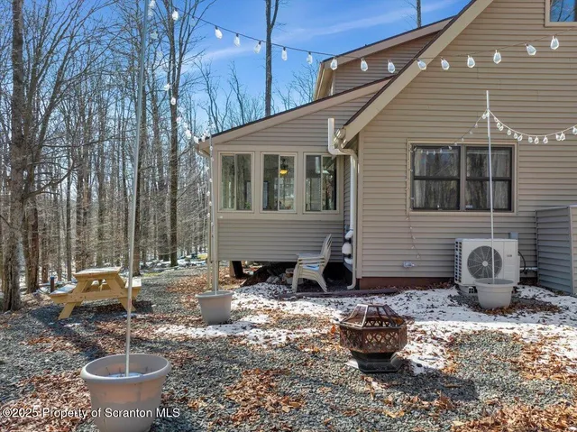 $324,900 | 122 Big Bass Drive, Gouldsboro, PA 18424