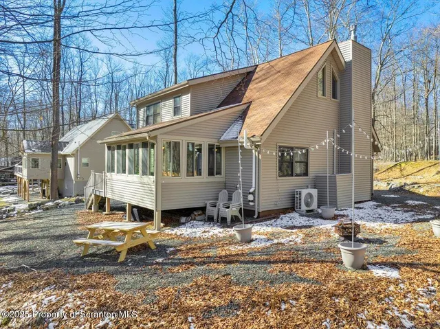 $324,900 | 122 Big Bass Drive, Gouldsboro, PA 18424
