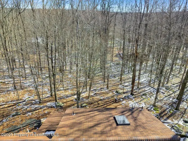 $324,900 | 122 Big Bass Drive, Gouldsboro, PA 18424