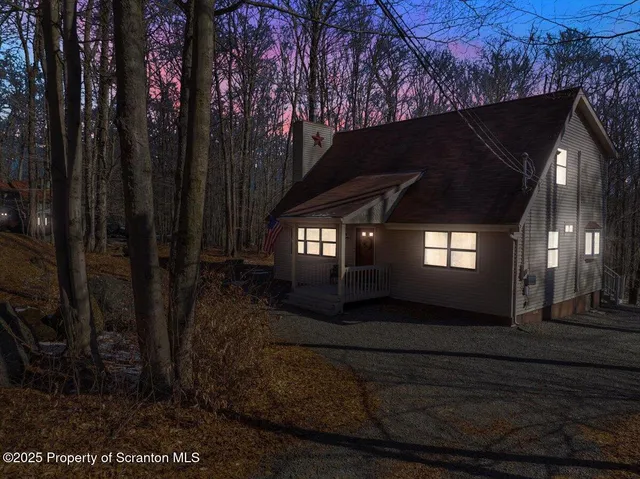 $324,900 | 122 Big Bass Drive, Gouldsboro, PA 18424