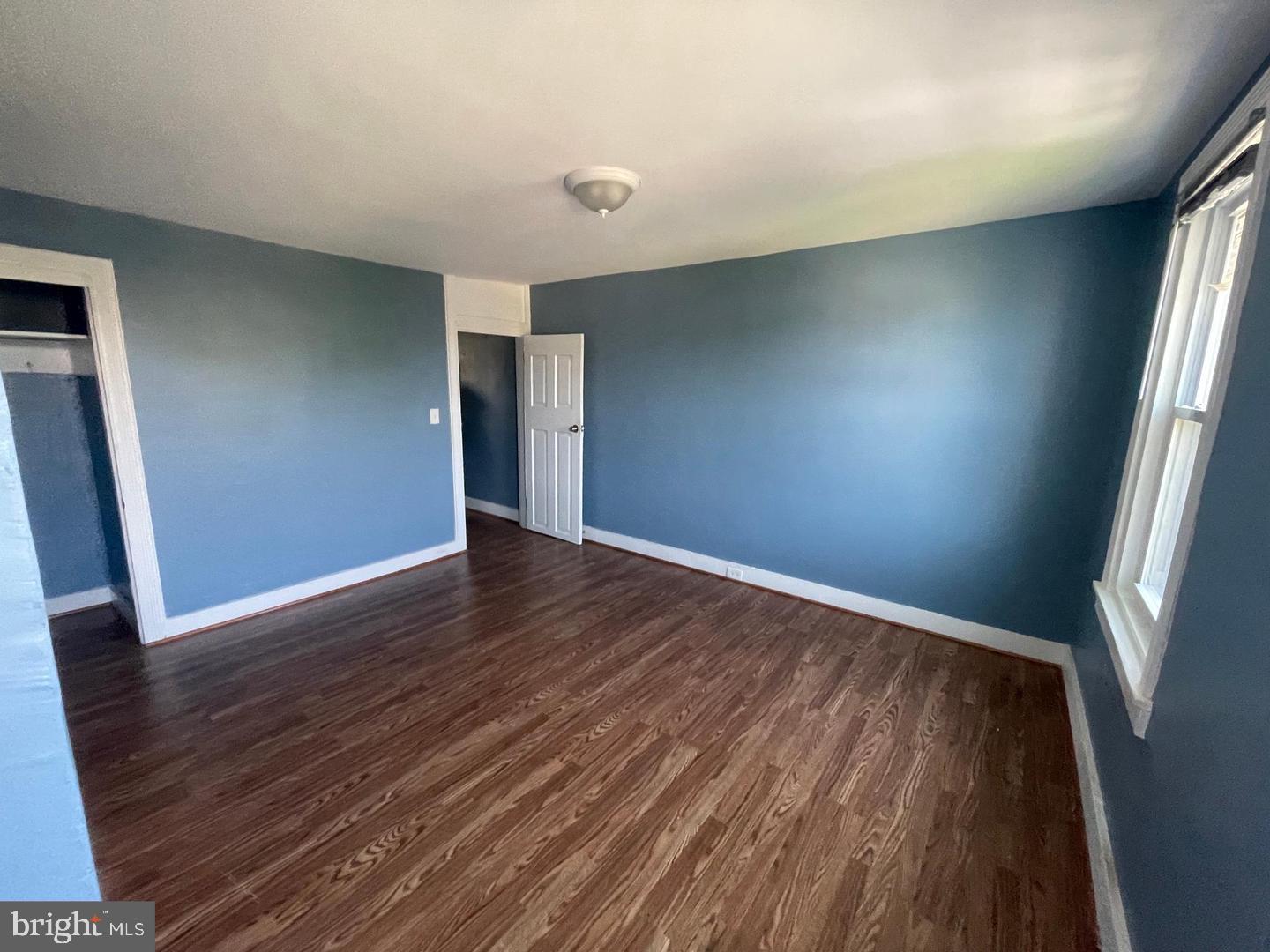 2033 Division Street Baltimore, MD 21217 - Photo 3 of 20 Gallery Image 3