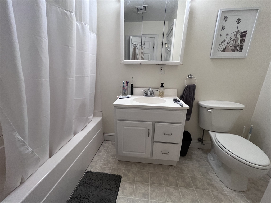 16 Gates Street, Unit 1 Boston, MA 02127 - Photo 12 of 28