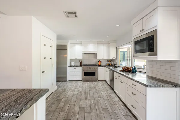 $1,875,000 | 4630 East Palo Verde Drive, Phoenix, AZ 85018
