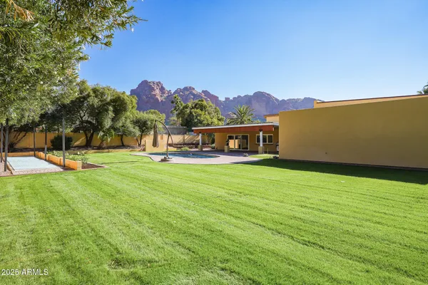 $1,875,000 | 4630 East Palo Verde Drive, Phoenix, AZ 85018