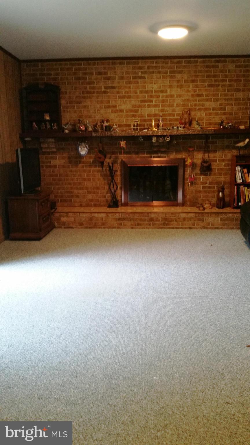 1909 Cradock Street Silver Spring, MD 20905 - Photo 6 of 6 Family Room