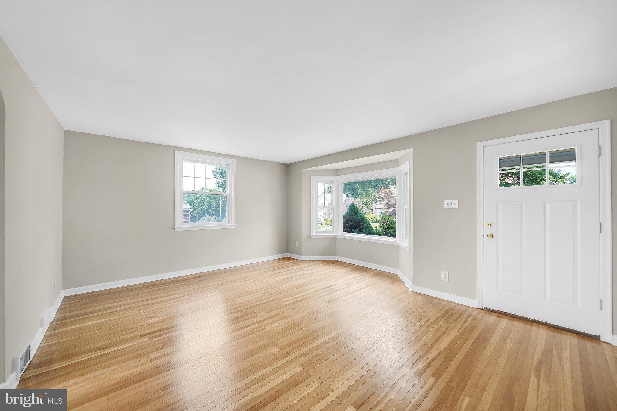 1736 Earlington Road Havertown, PA 19083 - Photo 16 of 32