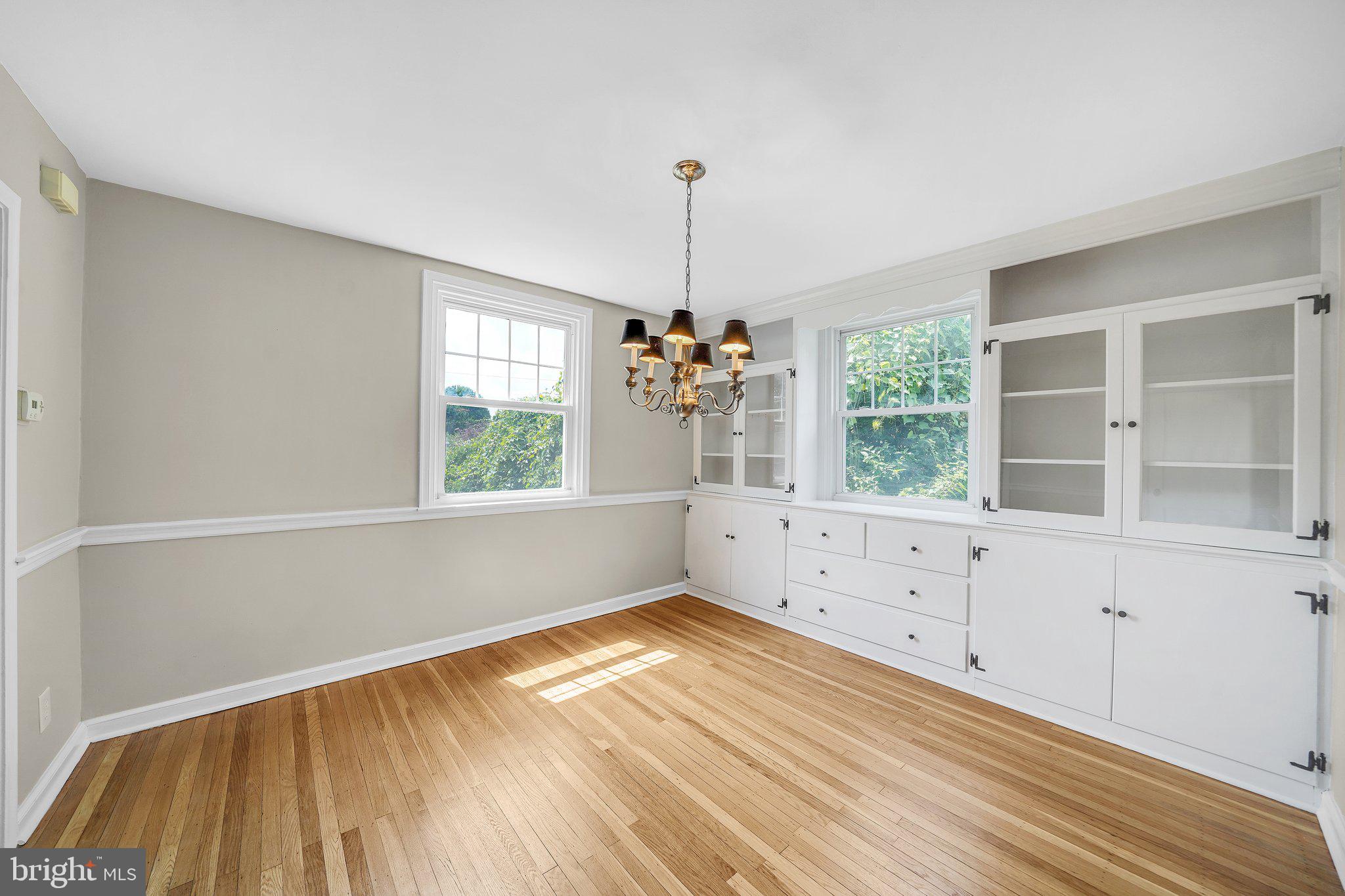 1736 Earlington Road Havertown, PA 19083 - Photo 17 of 32
