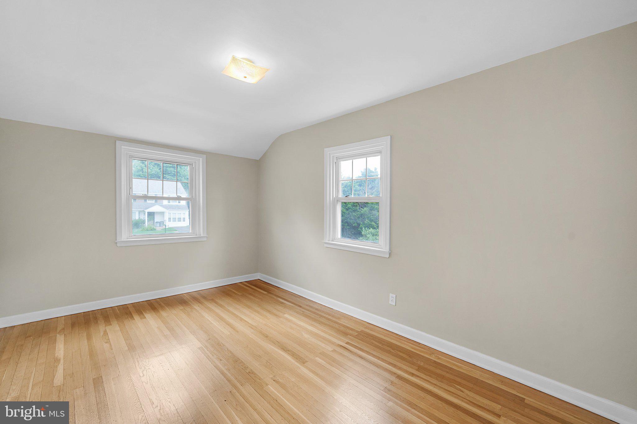 1736 Earlington Road Havertown, PA 19083 - Photo 22 of 32
