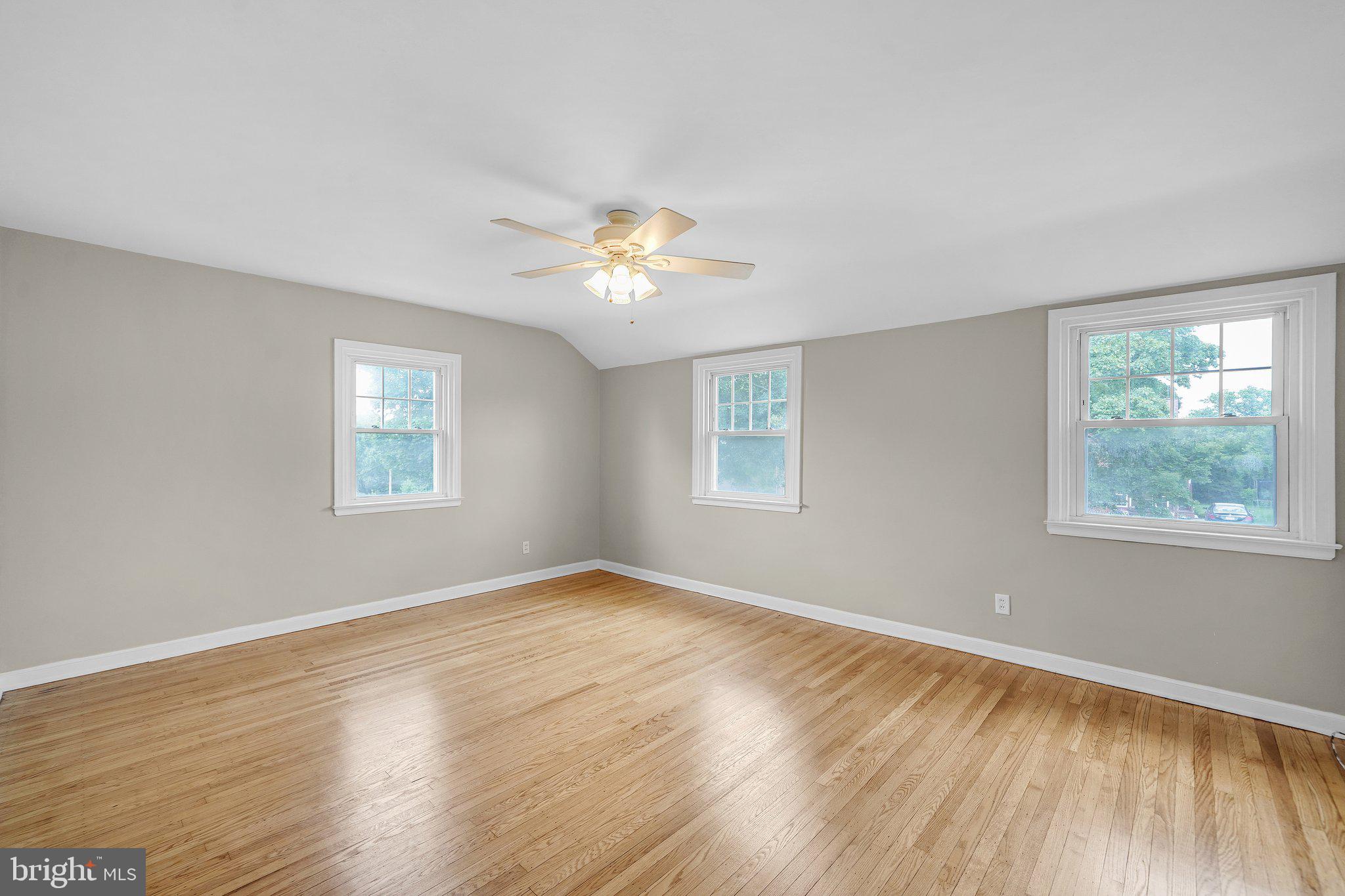 1736 Earlington Road Havertown, PA 19083 - Photo 23 of 32