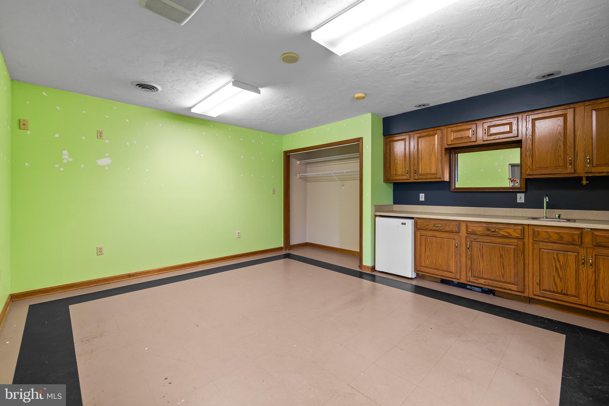 2322 Nicodemus Road Westminster, MD 21157 - Photo 105 of 131 Office