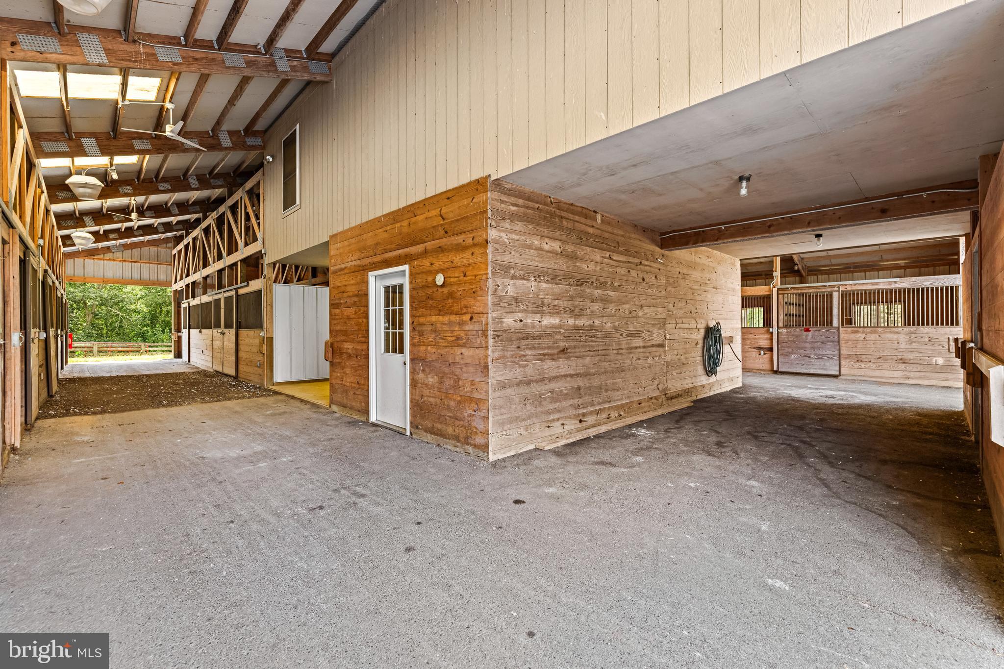 2322 Nicodemus Road Westminster, MD 21157 - Photo 113 of 131 Upper Barn Office/Tack Room