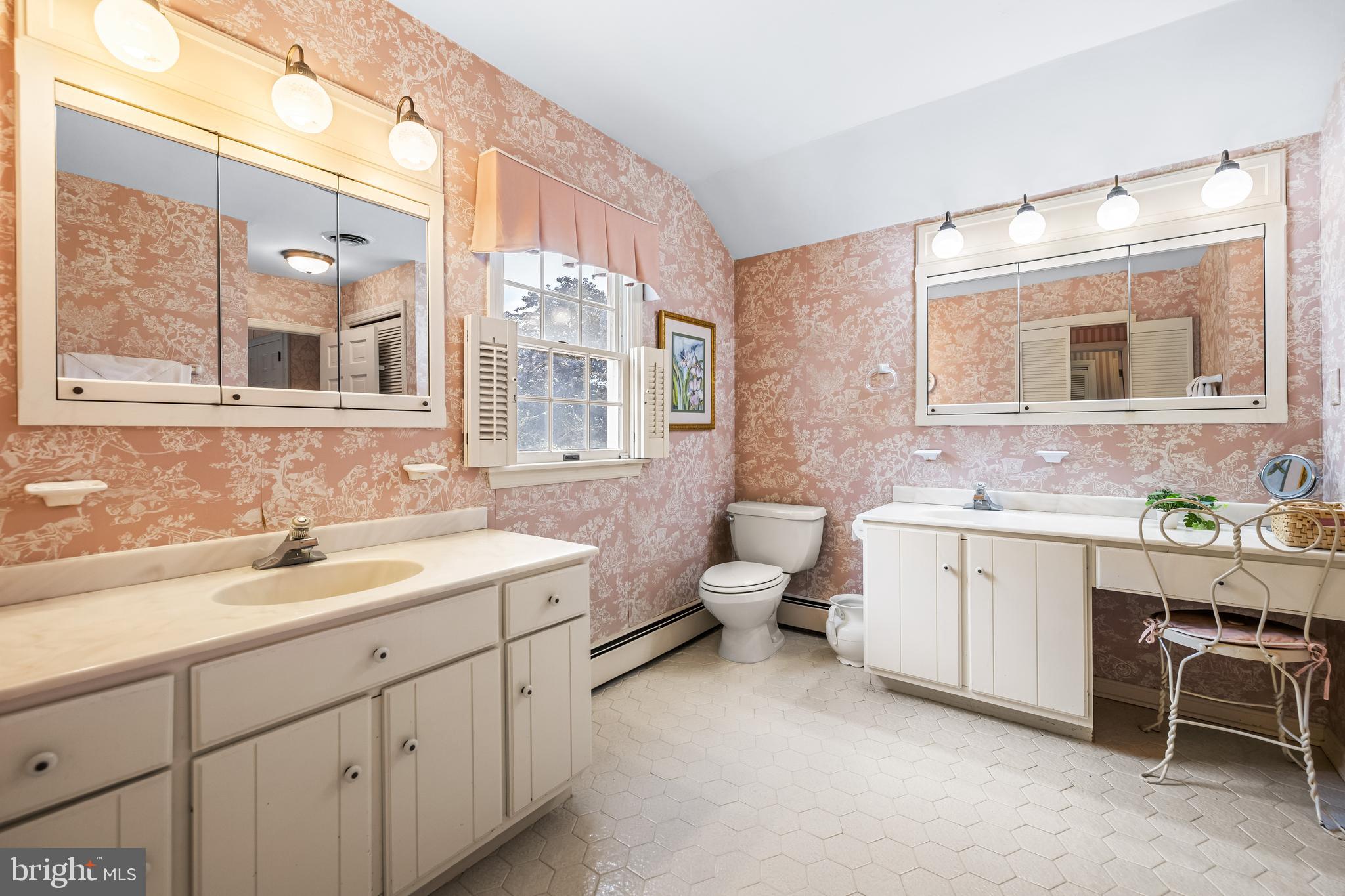 2322 Nicodemus Road Westminster, MD 21157 - Photo 43 of 131 Primary Bath