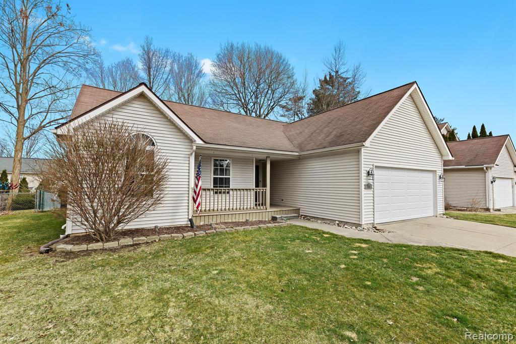755 1st Street Fenton, MI 48430 - Photo 3 of 35