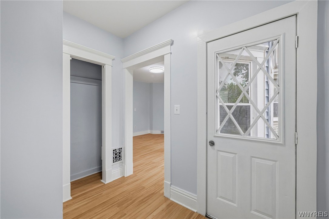 258 Laurel Street Buffalo, NY 14208 - Photo 33 of 49