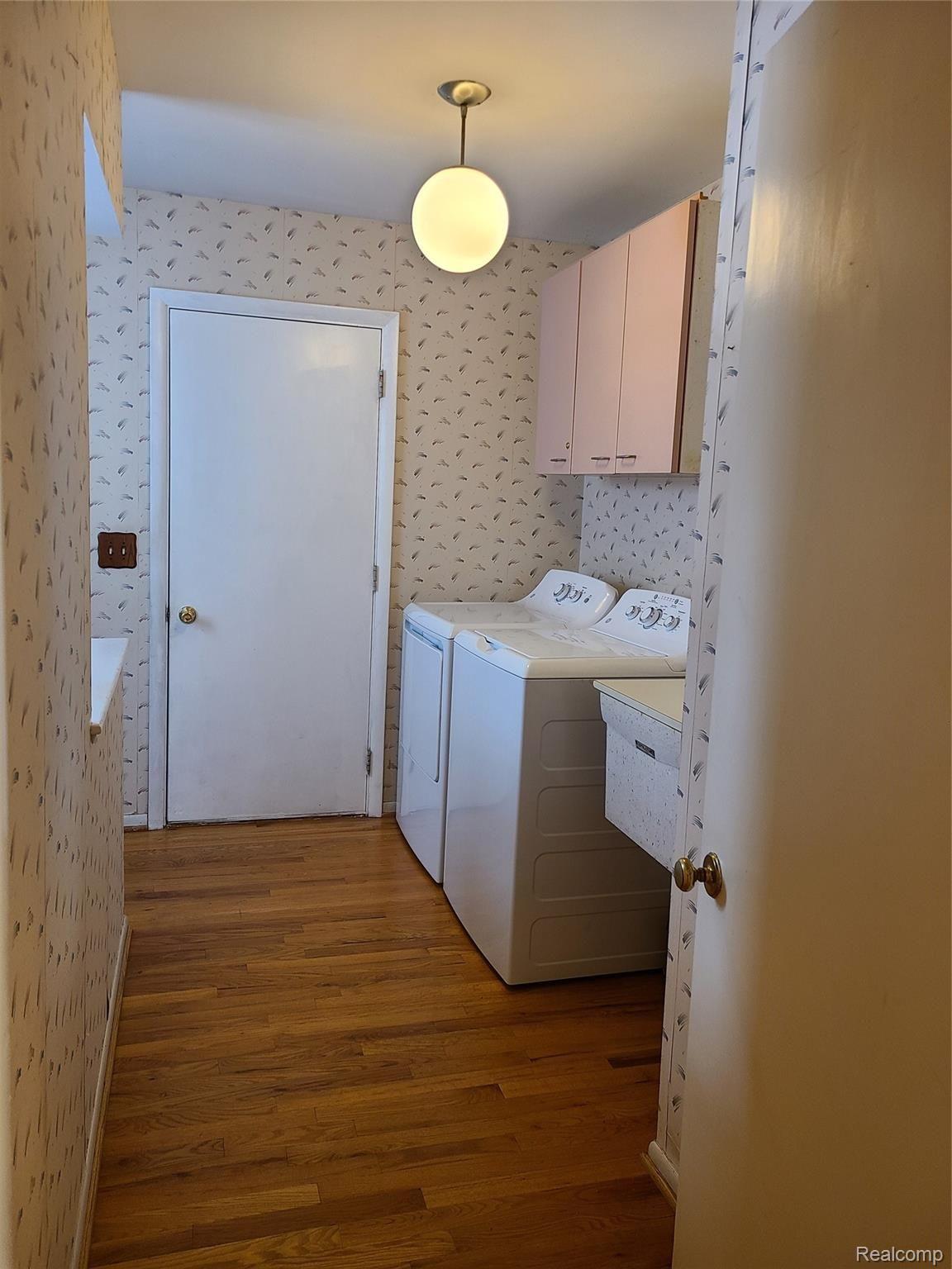 641 Lake Forest Road Rochester, MI 48309 - Photo 27 of 34 Laundry Area