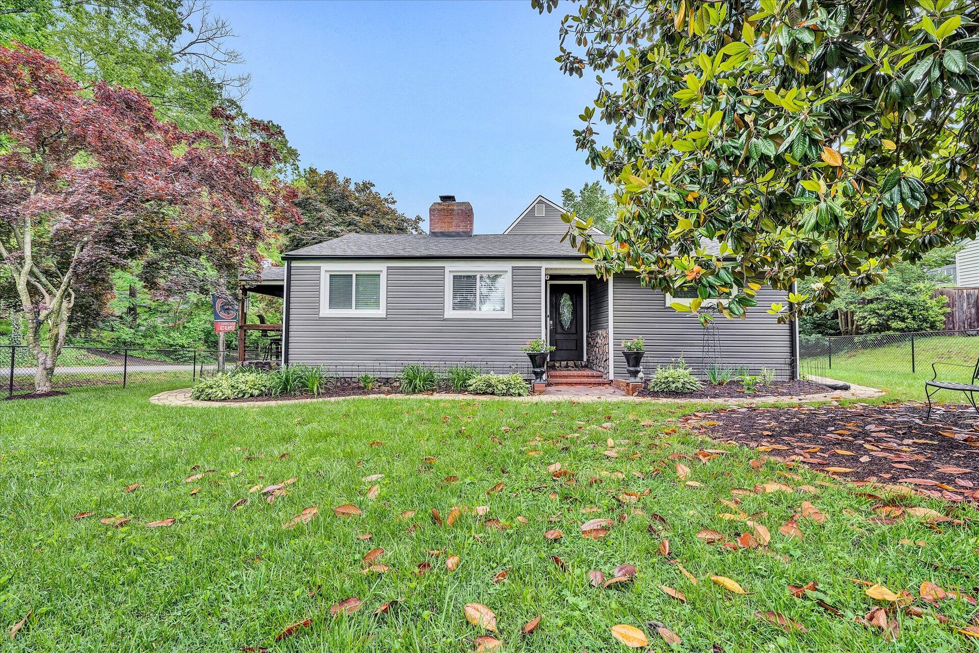 3611 Pinevale Road Roanoke, VA 24018 - Photo 8 of 57 50-DSC00142