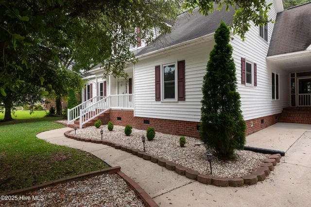 $385,000 | 830 Driftwood Drive, Greenville, NC 27858