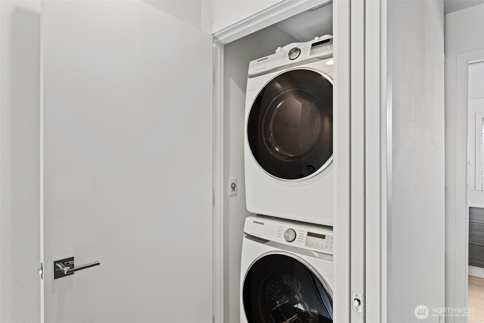 604 Northwest 77th Street, Unit D Seattle, WA 98117 - Photo 21 of 30