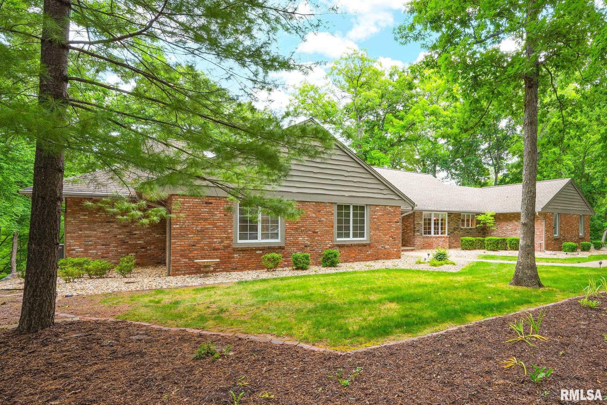 341 West Ravinwoods Road Peoria, IL 61615 - Photo 3 of 52 Gallery Image 3