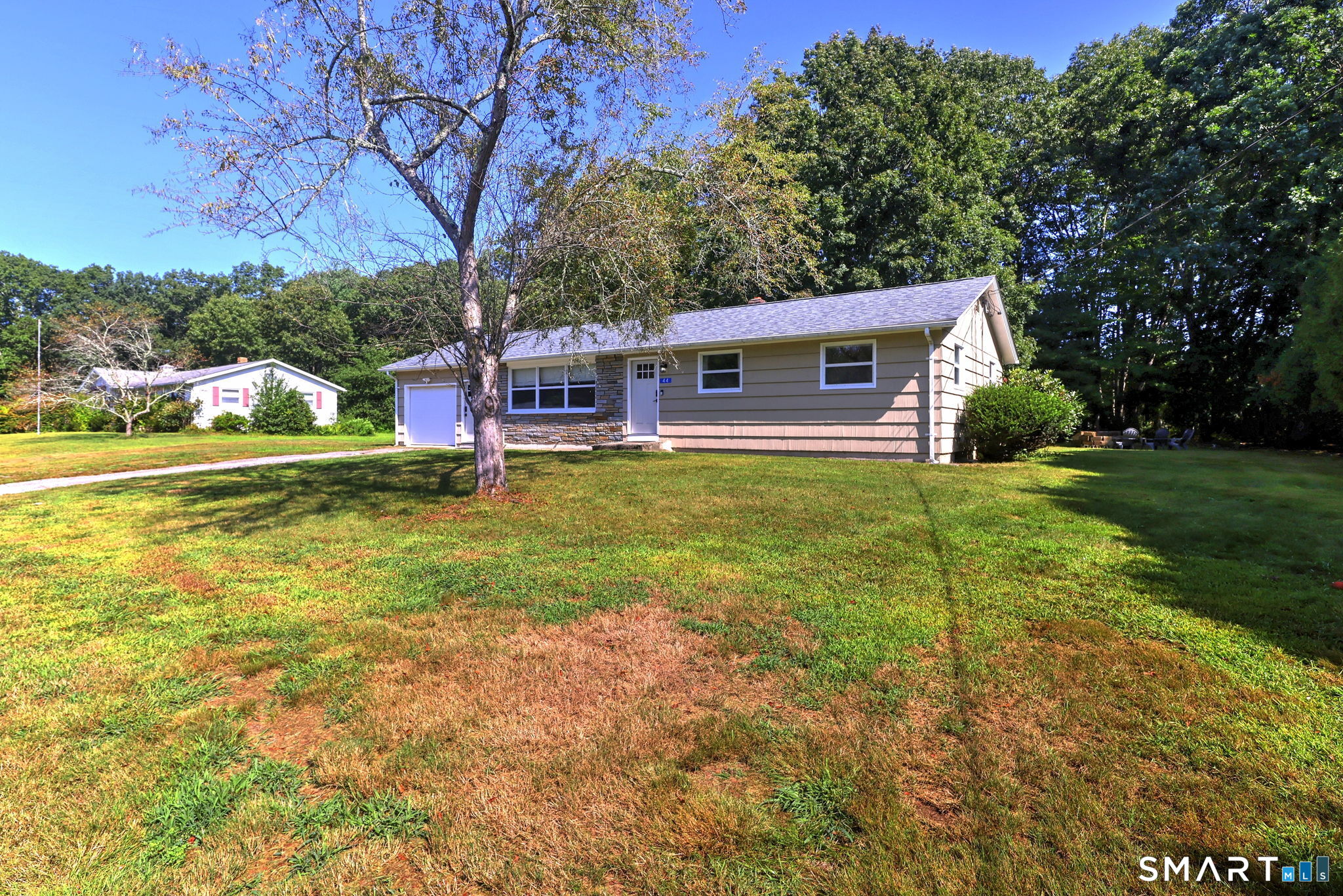44 Davis Street Killingly, CT 06239 - Photo 2 of 39 Gallery Image 2