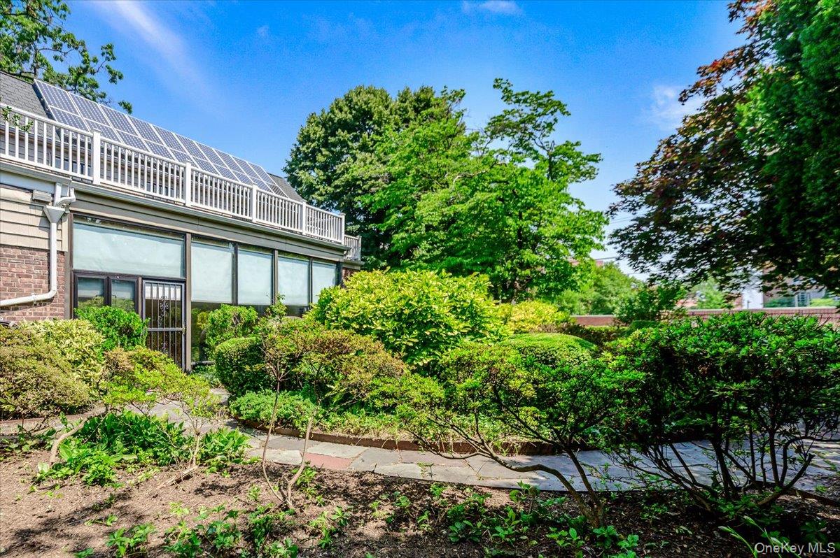 1264 Rhinelander Avenue Bronx, NY 10461 - Photo 42 of 50