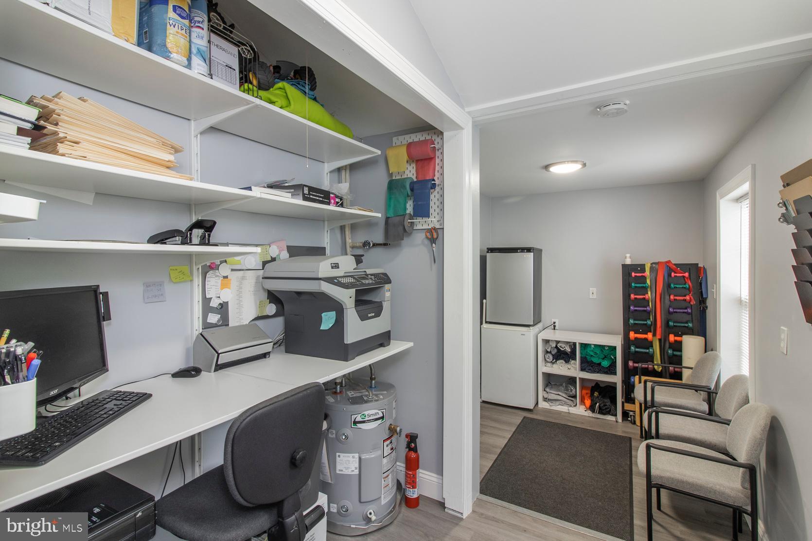 2112 Longview Road Warrington, PA 18976 - Photo 23 of 79 Office area outside bonus room.