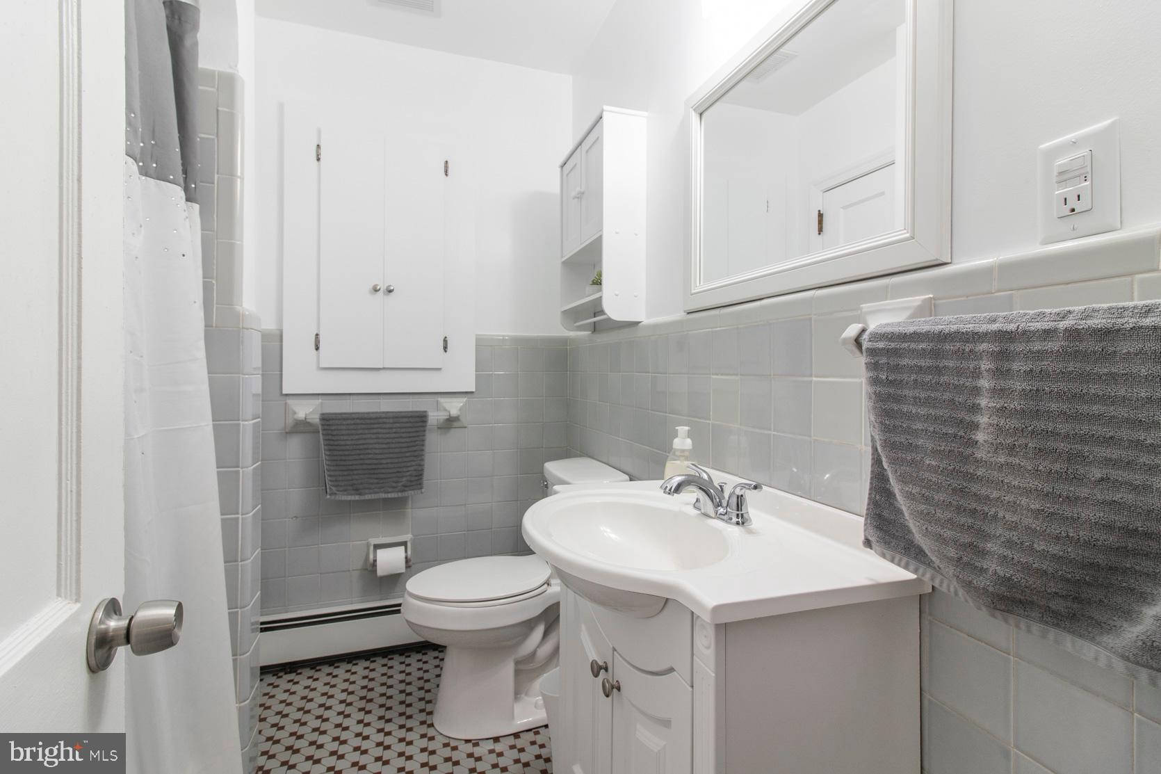 2112 Longview Road Warrington, PA 18976 - Photo 31 of 79 Main level Bathroom.