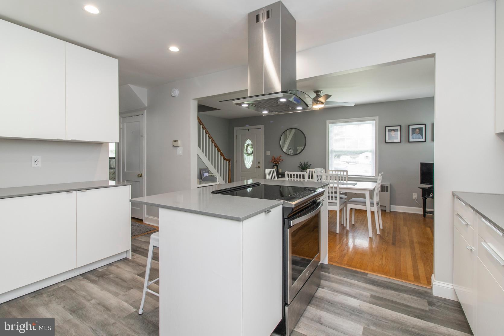 2112 Longview Road Warrington, PA 18976 - Photo 10 of 79 Kitchen.