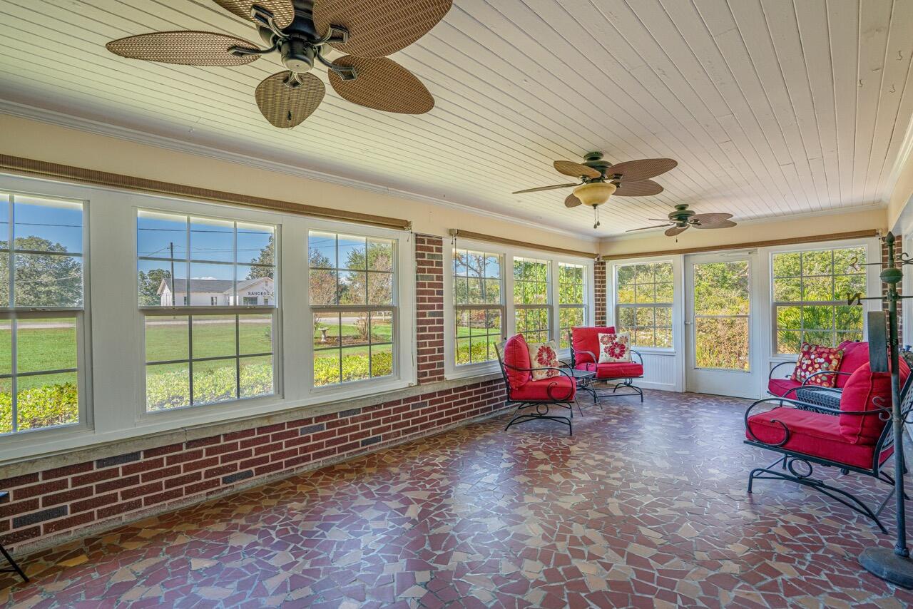 2953 Cordova Road Cordova, SC 29039 - Photo 26 of 34 Grn-Sunroom