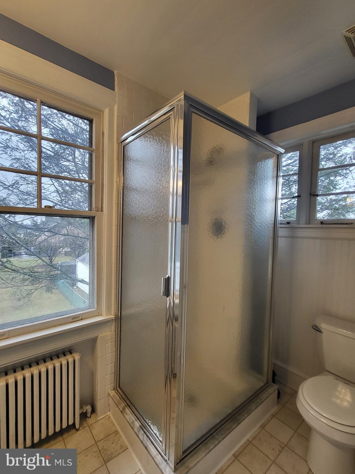 15 Tenby Road Havertown, PA 19083 - Photo 9 of 14 Primary bathroom
